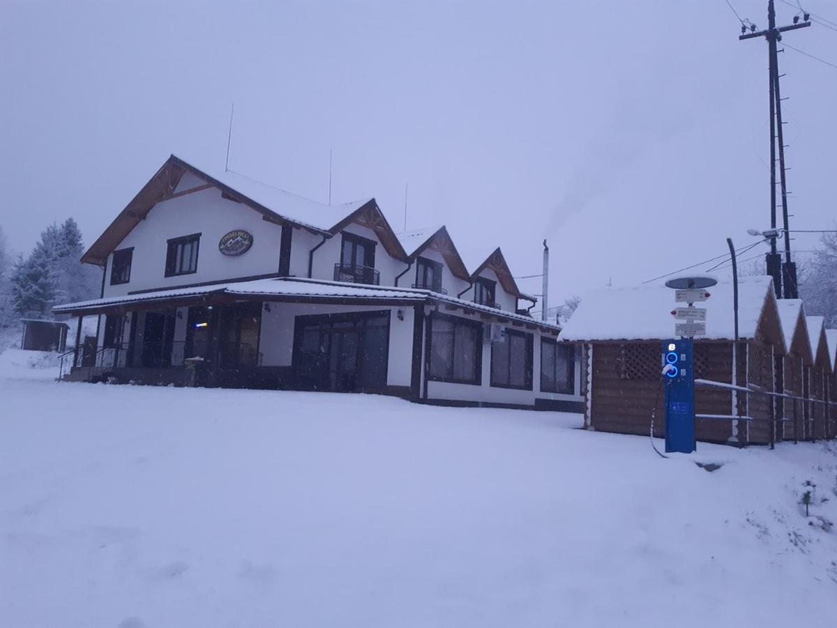 Mountain Dew Hotel Belasovitsa Exterior photo